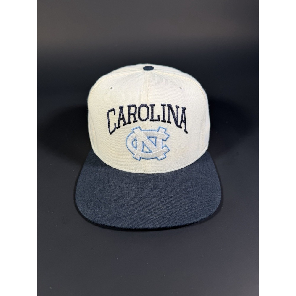Vintage 1995 New Era UNC Tar Heels Hat Cream/Navy Tar Heel Collection - SnapBack